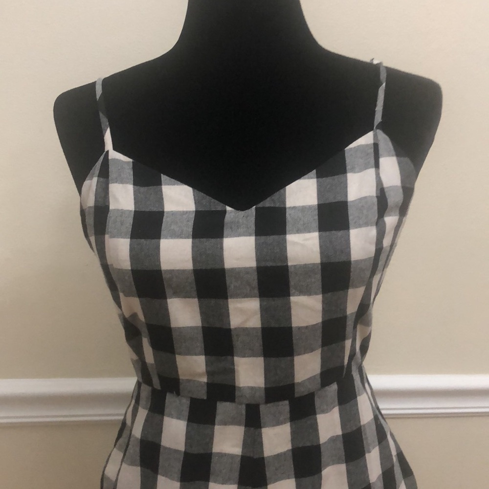 Size. Small Checkered pattern Jumpsuit - Picture 2 of 6